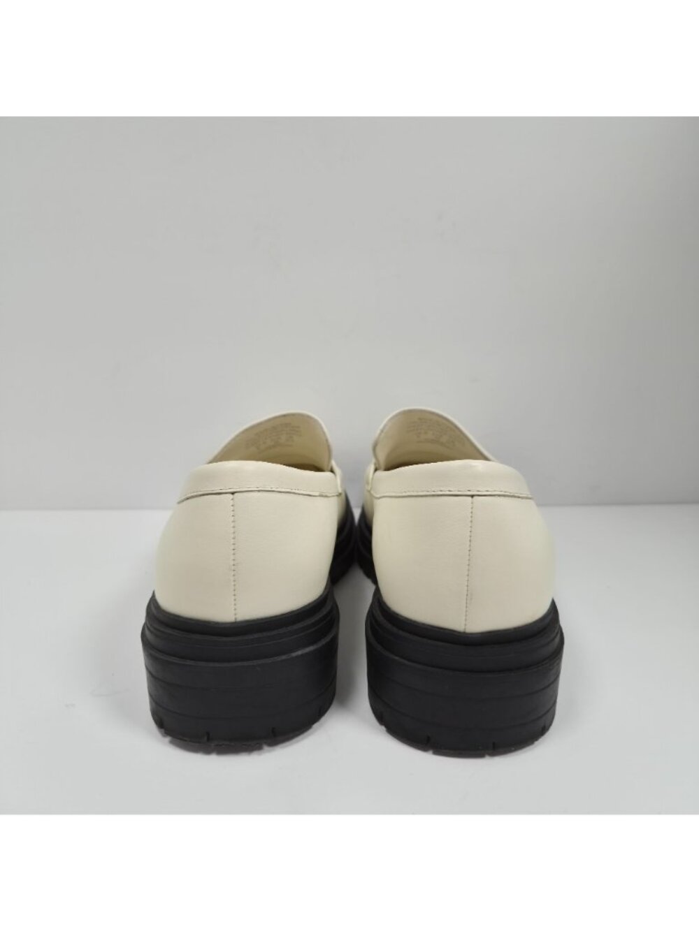 Quince Women's Cream Italian Leather Lug Sole Loafers US Size 8 - Picture 4 of 8
